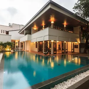 Hotel Court & ****